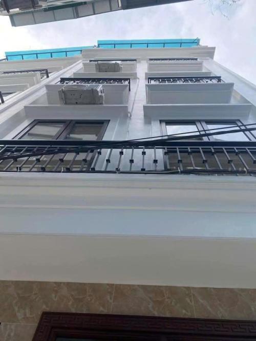 Biệt thự Quận Thủ Đức, hẻm xe tải, giá rẻ 12 tỷ, sở hữu ngay!